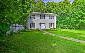 Private Guest House In Dtwn Lenox, Walk To Dining!